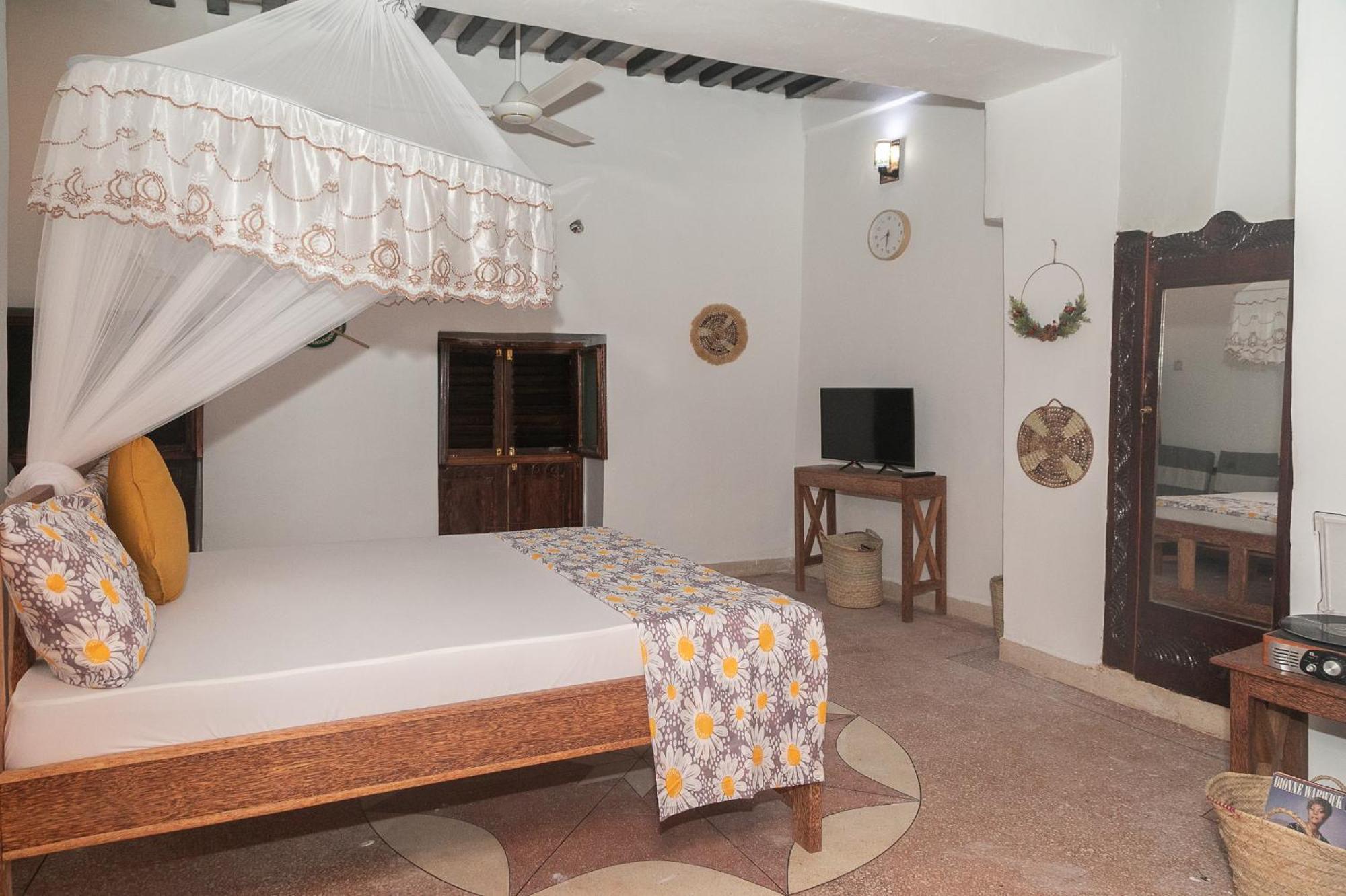 Zanzibar Spice Nest House Hotel Buitenkant foto